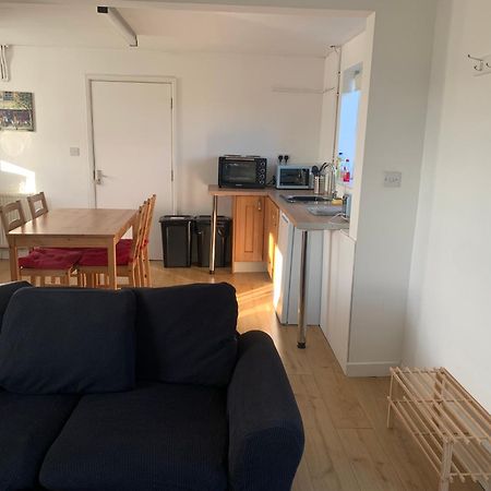 1 Bedroom Annex, Private Bathroom, Peaceful Area Claypits Buitenkant foto